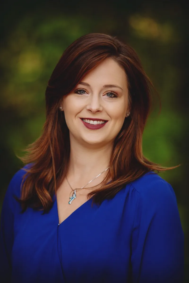 Portrait of MacKenzie Robertson.